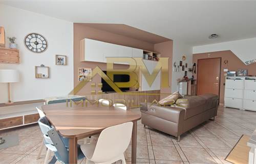 Ampio quadrilocale con Box e cantina inclusi